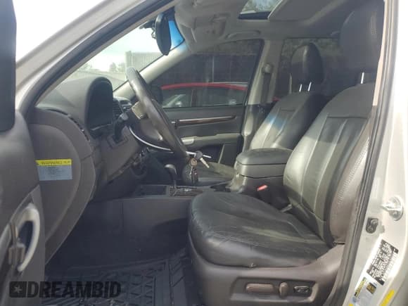 ✅ 2012 Hyundai Santa Fe Limited • VIN: 5XYZK4AG5CG143223 • Lot: 69582444. Listed on Copart with 159,319 mi. Free auction sales archive from the USA and detailed vehicle history report at DreamBid. Image 7.