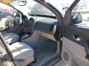 ✅ 2005 Saturn VUE • VIN: 5GZCZ33D35S828086 • Lot: 41389617. Wystawiony na IAAI z przebiegiem Nie podano. Bezpłatny archiwum sprzedaży aukcyjnych z USA i szczegółowy raport historii pojazdu na DreamBid. Zdjęcie 5.