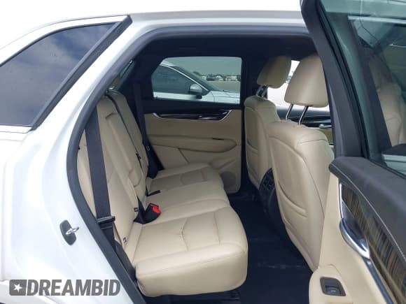 ✅ 2019 Cadillac XT5 FWD • VIN: 1GYKNARSXKZ117520 • Лот: 42352781. Опубликован ранее на IAAI с пробегом 103 727 миль. Бесплатный доступ к архиву аукционных продаж из США и подробный отчёт об истории автомобиля на DreamBid. Изображение 8.