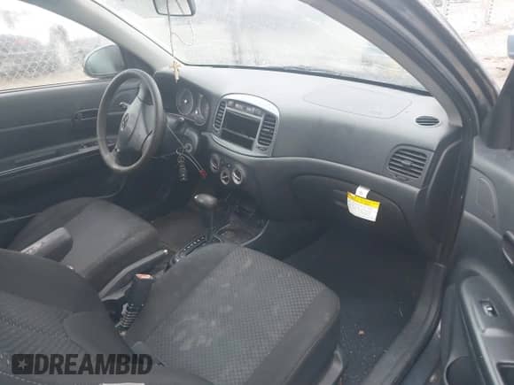 2009 Hyundai Accent Auto SE with VIN KMHCN36C29U125830, listed as a IAAI auction lot 43595072 with 97,788 mi miles and . Bid and sale history available at DreamBid. Image 5.