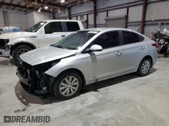 ✅ 2021 Hyundai Accent SE • VIN: 3KPC24A64ME142379 • Лот: 88395675. Опубликован ранее на Copart с пробегом 55 804 миль. Бесплатный доступ к архиву аукционных продаж из США и подробный отчёт об истории автомобиля на DreamBid. Изображение 1.