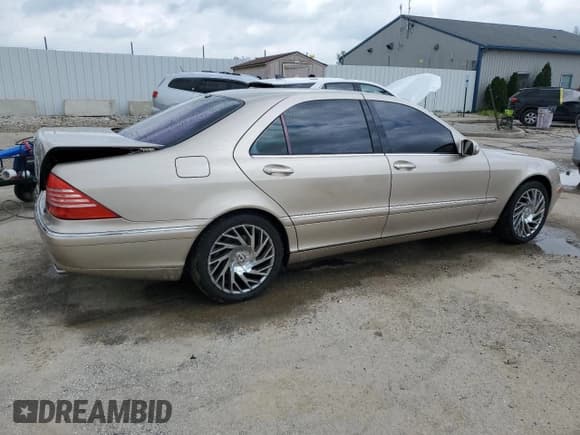 ✅ 2004 Mercedes-Benz S 430 • VIN: WDBNG70J54A426980 • Lot: 58474855. Listed on Copart with 117,659 mi. Free auction sales archive from the USA and detailed vehicle history report at DreamBid. Image 3.