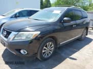 ✅ 2014 Nissan Pathfinder SV • VIN: 5N1AR2MMXEC684429 • Lot: 42233673. Listed on IAAI with 135,593 mi. Free auction sales archive from the USA and detailed vehicle history report at DreamBid. Image 17.