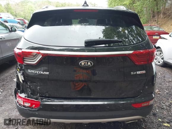 ✅ 2019 Kia Sportage SX Turbo • VIN: KNDPRCA62K7616978 • Лот: 42345900. Опубликован ранее на IAAI с пробегом 40 143 миль. Бесплатный доступ к архиву аукционных продаж из США и подробный отчёт об истории автомобиля на DreamBid. Изображение 16.