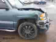 2006 GMC Sierra 1500 SLE1 с VIN 2GTEK13Z861344608, выставлен на аукционе IAAI как лот 41799997 с пробегом Не указан миль и . История ставок и продаж доступна на DreamBid. Изображение 18.