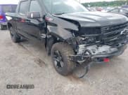 ✅ 2020 Chevrolet Silverado 1500 LT Trail Boss • VIN: 1GCPYFED6LZ181417 • Lot: 42989002. Wystawiony na IAAI z przebiegiem 104 694 mil. Bezpłatny archiwum sprzedaży aukcyjnych z USA i szczegółowy raport historii pojazdu na DreamBid. Zdjęcie 6.