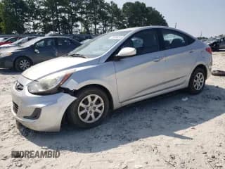 ✅ 2014 Hyundai Accent GLS • VIN: KMHCT4AE4EU610694 • Лот: 70809024. Опубликован ранее на Copart с пробегом 107 032 миль. Бесплатный доступ к архиву аукционных продаж из США и подробный отчёт об истории автомобиля на DreamBid. Изображение 1.