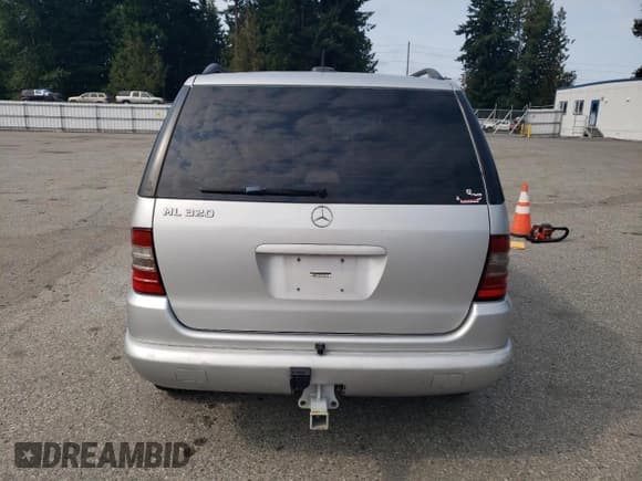 ✅ 2001 Mercedes-Benz M 320/430/500 • VIN: 4JGAB54EX1A286948 • Лот: 80498025. Опубликован ранее на Copart с пробегом Не указан. Бесплатный доступ к архиву аукционных продаж из США и подробный отчёт об истории автомобиля на DreamBid. Изображение 6.