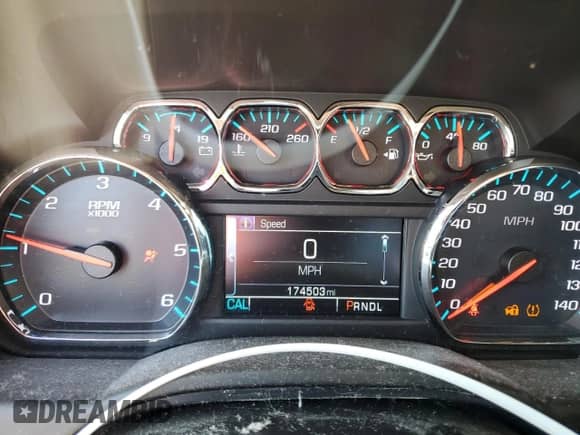 2018 Chevrolet Suburban LS с VIN 1GNSCGKC9JR153299, выставлен на аукционе Copart как лот 84071755 с пробегом 174 503 миль миль и Списание • Salvage title. История ставок и продаж доступна на DreamBid. Изображение 9.