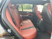 ✅ 2022 BMW X5 M • VIN: 5YMJU0C04N9J97298 • Lot: 66111634. Wystawiony na Copart z przebiegiem 12 519 mil. Bezpłatny archiwum sprzedaży aukcyjnych z USA i szczegółowy raport historii pojazdu na DreamBid. Zdjęcie 11.