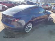 ✅ 2021 Tesla Model 3 Long Range • VIN: 5YJ3E1EB5MF980685 • Lot: 43491119. Wystawiony na IAAI z przebiegiem 46 691 mil. Bezpłatny archiwum sprzedaży aukcyjnych z USA i szczegółowy raport historii pojazdu na DreamBid. Zdjęcie 4.