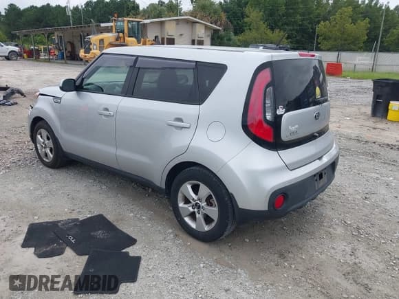 ✅ 2017 Kia Soul • VIN: KNDJN2A27H7447526 • Lot: 43040022. Listed on IAAI with 75,590 mi. Free auction sales archive from the USA and detailed vehicle history report at DreamBid. Image 3.