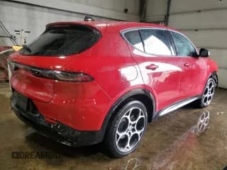 ✅ 2024 Alfa Romeo Tonale Ti • VIN: ZASPATCW8R3049721 • Лот: 51983565. Опубликован ранее на Copart с пробегом 9 807 миль. Бесплатный доступ к архиву аукционных продаж из США и подробный отчёт об истории автомобиля на DreamBid. Изображение 3.