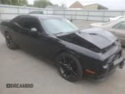 ✅ 2018 Dodge Challenger SXT Plus • VIN: 2C3CDZAG4JH161521 • Lot: 66109184. Wystawiony na Copart z przebiegiem 77 665 mil. Bezpłatny archiwum sprzedaży aukcyjnych z USA i szczegółowy raport historii pojazdu na DreamBid. Zdjęcie 4.