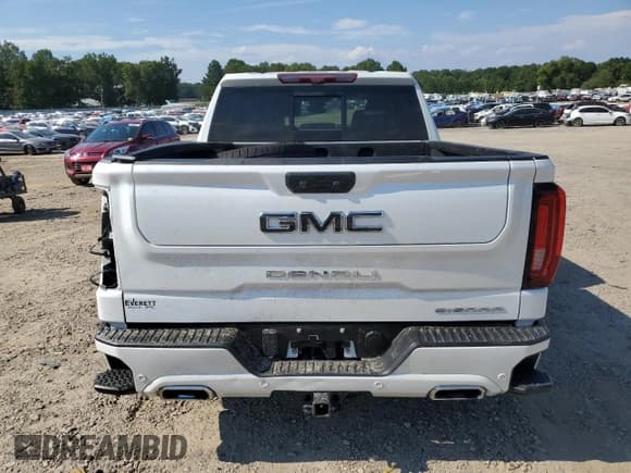 ✅ 2022 GMC Sierra 1500 Denali Ultimate • VIN: 1GTUUHEL6NZ559840 • Lot: 69200104. Wystawiony na Copart z przebiegiem 30 404 mil. Bezpłatny archiwum sprzedaży aukcyjnych z USA i szczegółowy raport historii pojazdu na DreamBid. Zdjęcie 6.