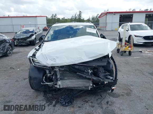 ✅ 2024 Volkswagen Tiguan SE R-Line Black • VIN: 3VVCB7AX1RM037369 • Lot: 41911287. Listed on IAAI with 16,458 mi. Free auction sales archive from the USA and detailed vehicle history report at DreamBid. Image 6.