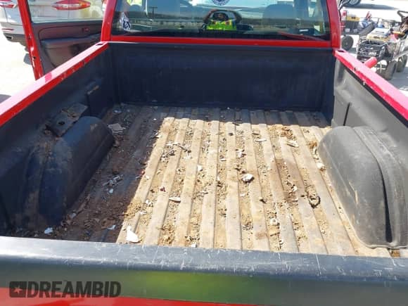 2006 Chevrolet Silverado 1500 Work Truck с VIN 1GCEC14X16Z244898, выставлен на аукционе IAAI как лот 41771220 с пробегом 140 357 миль миль и . История ставок и продаж доступна на DreamBid. Изображение 17.