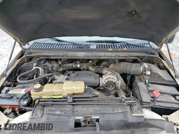 ✅ 2001 Ford F-350 XL • VIN: 3FTSW31F61MA61072 • Lot: 67922305. Wystawiony na Copart z przebiegiem 182 941 mil. Bezpłatny archiwum sprzedaży aukcyjnych z USA i szczegółowy raport historii pojazdu na DreamBid. Zdjęcie 11.