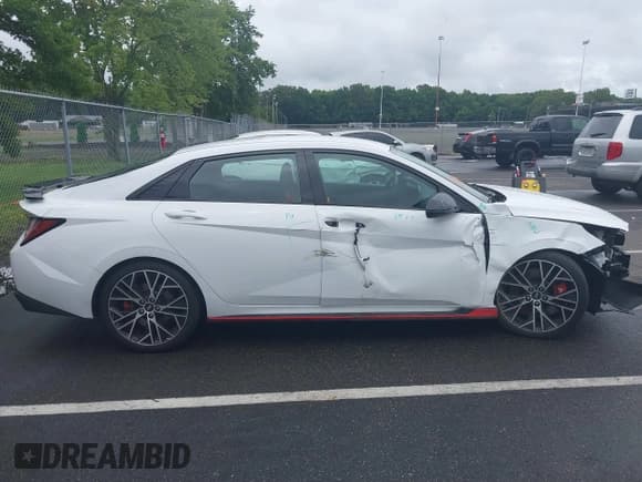 ✅ 2022 Hyundai Elantra • VIN: KMHLW4AK3NU005675 • Лот: 39829654. Опубликован ранее на IAAI с пробегом 26 630 миль. Бесплатный доступ к архиву аукционных продаж из США и подробный отчёт об истории автомобиля на DreamBid. Изображение 13.