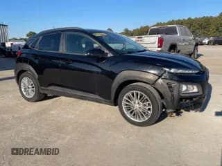 ✅ 2021 Hyundai Kona SEL • VIN: KM8K22AA6MU661001 • Лот: 70757684. Опубликован ранее на Copart с пробегом 88 368 миль. Бесплатный доступ к архиву аукционных продаж из США и подробный отчёт об истории автомобиля на DreamBid. Изображение 4.
