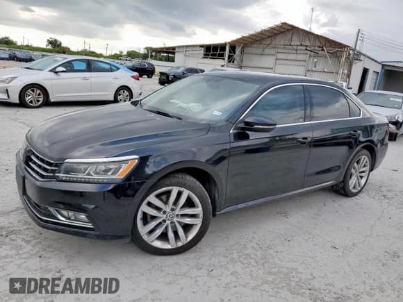 ✅ 2018 Volkswagen Passat SE • VIN: 1VWBA7A36JC052172 • Lot: 80682325. Listed on Copart with 173,553 mi. Free auction sales archive from the USA and detailed vehicle history report at DreamBid. Image 1.