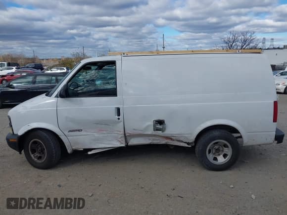 ✅ 2002 Chevrolet Astro Cargo • VIN: 1GCDM19XX2B132461 • Лот: 43722329. Опубликован ранее на IAAI с пробегом 158 571 миль. Бесплатный доступ к архиву аукционных продаж из США и подробный отчёт об истории автомобиля на DreamBid. Изображение 14.