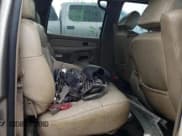 ✅ 2002 Chevrolet Suburban LT • VIN: 1GNEC16Z62J196409 • Лот: 60517915. Опубликован ранее на Copart с пробегом Не указан. Бесплатный доступ к архиву аукционных продаж из США и подробный отчёт об истории автомобиля на DreamBid. Изображение 10.