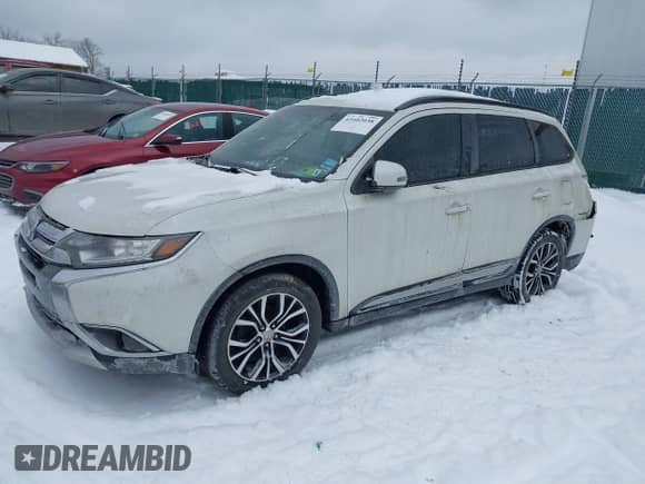 2016 Mitsubishi Outlander SE с VIN JA4AZ3A33GZ002152, выставлен на аукционе IAAI как лот 41602038 с пробегом 103 461 миль миль и . История ставок и продаж доступна на DreamBid. Изображение 16.
