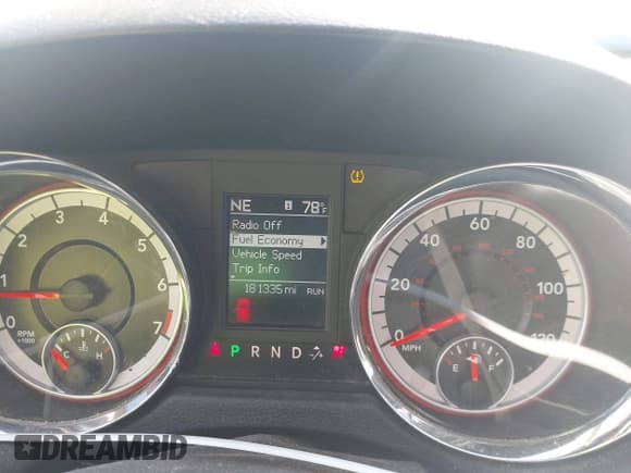 ✅ 2011 Dodge Grand Caravan Crew • VIN: 2D4RN5DG4BR657778 • Lot: 43113119. Wystawiony na IAAI z przebiegiem 181 335 mil. Bezpłatny archiwum sprzedaży aukcyjnych z USA i szczegółowy raport historii pojazdu na DreamBid. Zdjęcie 7.