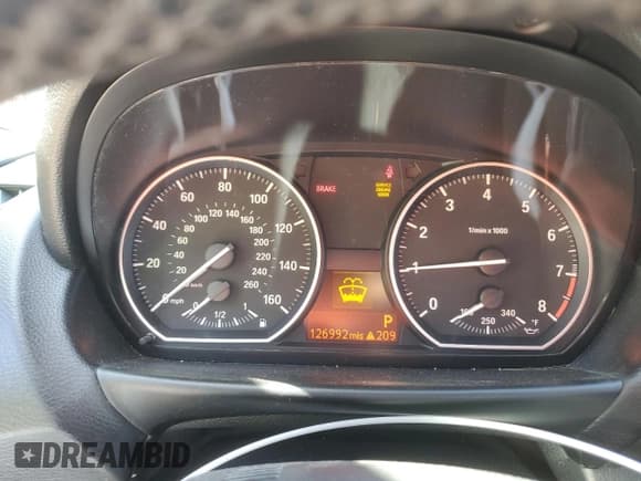 ✅ 2009 BMW 1 Series 135i • VIN: WBAUN93529VK40677 • Lot: 76190644. Wystawiony na Copart z przebiegiem 126 992 mil. Bezpłatny archiwum sprzedaży aukcyjnych z USA i szczegółowy raport historii pojazdu na DreamBid. Zdjęcie 9.