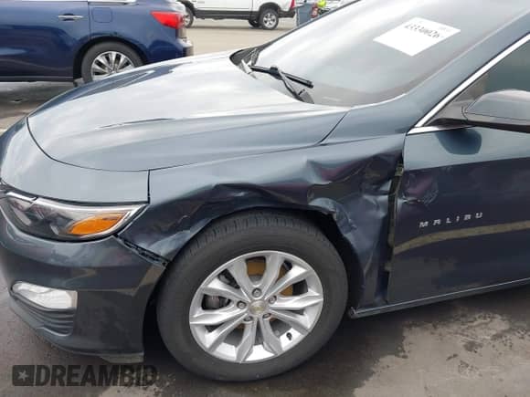 2020 Chevrolet Malibu LT with VIN 1G1ZD5ST7LF069326, listed as a IAAI auction lot 43330026 with 154,090 mi miles and . Bid and sale history available at DreamBid. Image 6.