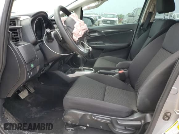 ✅ 2020 Honda Fit EX • VIN: 3HGGK5H88LM725087 • Лот: 55878715. Опубликован ранее на Copart с пробегом 77 271 миль. Бесплатный доступ к архиву аукционных продаж из США и подробный отчёт об истории автомобиля на DreamBid. Изображение 7.