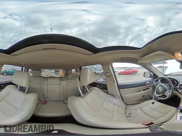 ✅ 2014 Jeep Grand Cherokee Limited • VIN: 1C4RJFBG4EC320977 • Lot: 82728655. Wystawiony na Copart z przebiegiem 157 935 mil. Bezpłatny archiwum sprzedaży aukcyjnych z USA i szczegółowy raport historii pojazdu na DreamBid. Zdjęcie 15.