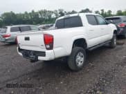 ✅ 2021 Toyota Tacoma SR • VIN: 3TYCZ5AN0MT052701 • Lot: 42680790. Wystawiony na IAAI z przebiegiem 41 440 mil. Bezpłatny archiwum sprzedaży aukcyjnych z USA i szczegółowy raport historii pojazdu na DreamBid. Zdjęcie 4.