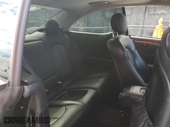 ✅ 2006 Mercedes-Benz CLK 350 • VIN: WDBTJ56J66F194187 • Lot: 85145235. Wystawiony na Copart z przebiegiem 97 987 mil. Bezpłatny archiwum sprzedaży aukcyjnych z USA i szczegółowy raport historii pojazdu na DreamBid. Zdjęcie 10.