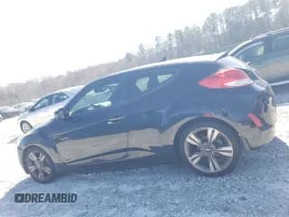 ✅ 2016 Hyundai Veloster • VIN: KMHTC6AD4GU249134 • Lot: 45205165. Wystawiony na Copart z przebiegiem 108 736 mil. Bezpłatny archiwum sprzedaży aukcyjnych z USA i szczegółowy raport historii pojazdu na DreamBid. Zdjęcie 2.