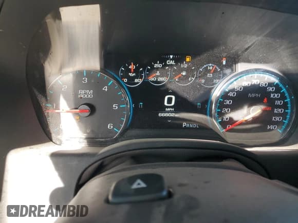 ✅ 2018 Chevrolet Suburban Premier • VIN: 1GNSCJKC3JR203501 • Lot: 64838554. Wystawiony na Copart z przebiegiem 66 608 mil. Bezpłatny archiwum sprzedaży aukcyjnych z USA i szczegółowy raport historii pojazdu na DreamBid. Zdjęcie 9.