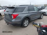 ✅ 2022 Ford Explorer XLT • VIN: 1FMSK7DH7NGA45992 • Lot: 41528896. Wystawiony na IAAI z przebiegiem Nie podano. Bezpłatny archiwum sprzedaży aukcyjnych z USA i szczegółowy raport historii pojazdu na DreamBid. Zdjęcie 4.