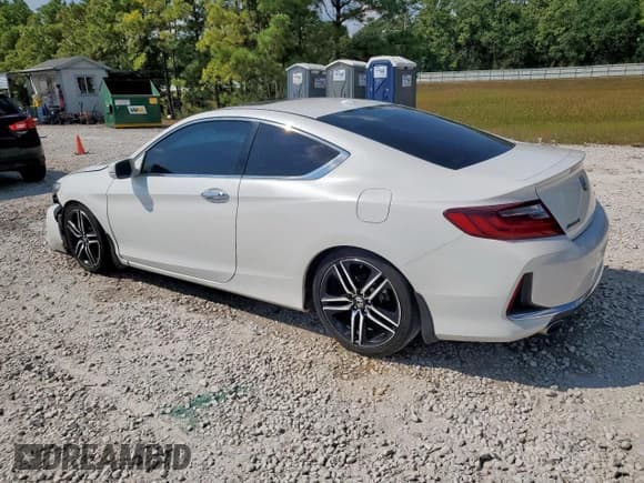 ✅ 2016 Honda Accord EX-L • VIN: 1HGCT2B89GA007991 • Lot: 84660855. Listed on Copart with 95,389 mi. Free auction sales archive from the USA and detailed vehicle history report at DreamBid. Image 2.