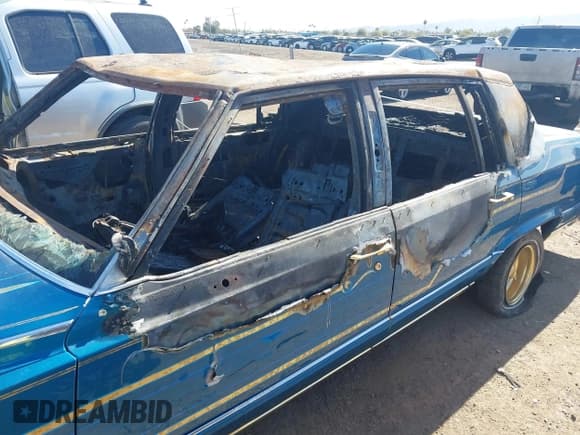 ✅ 1992 Cadillac Brougham • VIN: 1G6DW5472NR710091 • Лот: 41657138. Опубликован ранее на IAAI с пробегом Не указан. Бесплатный доступ к архиву аукционных продаж из США и подробный отчёт об истории автомобиля на DreamBid. Изображение 6.