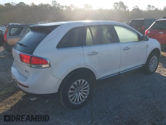 ✅ 2012 Lincoln MKX • VIN: 2LMDJ6JK5CBL06082 • Lot: 43493148. Wystawiony na IAAI z przebiegiem 213 152 mil. Bezpłatny archiwum sprzedaży aukcyjnych z USA i szczegółowy raport historii pojazdu na DreamBid. Zdjęcie 4.