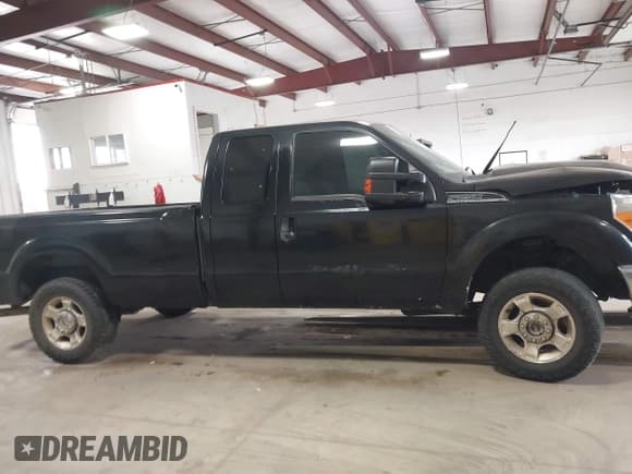 ✅ 2014 Ford F-250 XL • VIN: 1FT7X2B64EEB25360 • Lot: 43488405. Listed on IAAI with 238,285 mi. Free auction sales archive from the USA and detailed vehicle history report at DreamBid. Image 13.