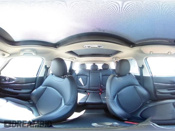 ✅ 2016 MINI Clubman S • VIN: WMWLN9C55G2B31109 • Lot: 62184095. Wystawiony na Copart z przebiegiem 64 559 mil. Bezpłatny archiwum sprzedaży aukcyjnych z USA i szczegółowy raport historii pojazdu na DreamBid. Zdjęcie 14.