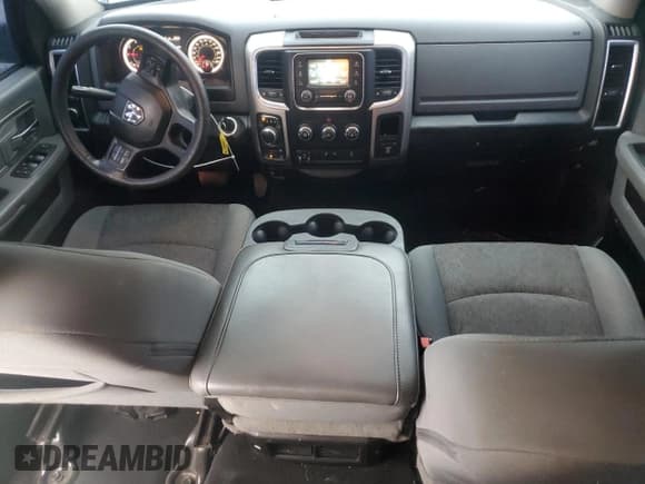 ✅ 2018 Ram 1500 Big Horn • VIN: 1C6RR7LT2JS300406 • Lot: 82220135. Listed on Copart with 141,130 mi. Free auction sales archive from the USA and detailed vehicle history report at DreamBid. Image 8.