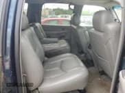 ✅ 2005 Chevrolet Suburban Z71 • VIN: 3GNFK16Z85G136399 • Lot: 64884415. Listed on Copart with 90,941 mi. Free auction sales archive from the USA and detailed vehicle history report at DreamBid. Image 11.