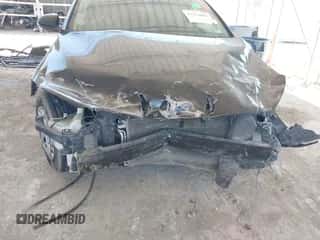 2017 Hyundai Elantra SE z VIN KMHD74LF7HU156573, wystawiony jako IAAI lot #43214895 z przebiegiem 195 450 mil mil oraz . Historia ofert i sprzedaży dostępna na DreamBid. Obrazek 6.