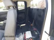 ✅ 2019 Chevrolet Colorado 2WD Work Truck • VIN: 1GCHSBEA3K1172420 • Lot: 42846458. Wystawiony na IAAI z przebiegiem 81 366 mil. Bezpłatny archiwum sprzedaży aukcyjnych z USA i szczegółowy raport historii pojazdu na DreamBid. Zdjęcie 8.