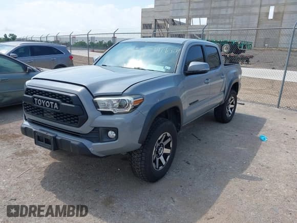✅ 2019 Toyota Tacoma SR5 • VIN: 5TFAZ5CN4KX082842 • Lot: 42478504. Listed on IAAI with 90,391 mi. Free auction sales archive from the USA and detailed vehicle history report at DreamBid. Image 2.