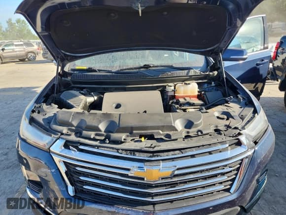 ✅ 2022 Chevrolet Traverse LT Cloth • VIN: 1GNERGKW1NJ125510 • Lot: 70231925. Wystawiony na Copart z przebiegiem 58 876 mil. Bezpłatny archiwum sprzedaży aukcyjnych z USA i szczegółowy raport historii pojazdu na DreamBid. Zdjęcie 11.