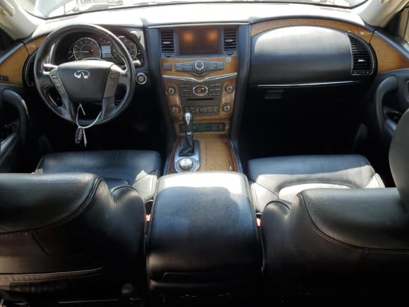 ✅ 2012 Infiniti QX56 8-passenger • VIN: JN8AZ2NC1C9318111 • Lot: 85311795. Listed on Copart with 195,259 mi. Free auction sales archive from the USA and detailed vehicle history report at DreamBid. Image 8.